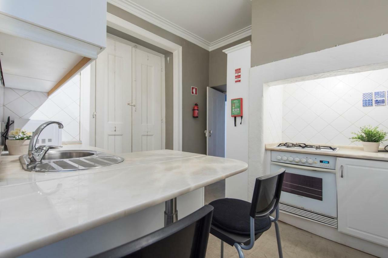 Trendy & Lightfull Apartment ลิสบอน ภายนอก รูปภาพ